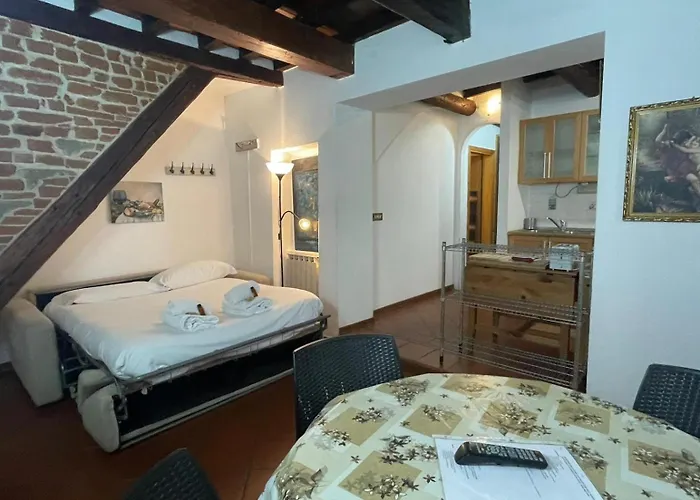 20 Canacci House Апартаменты *